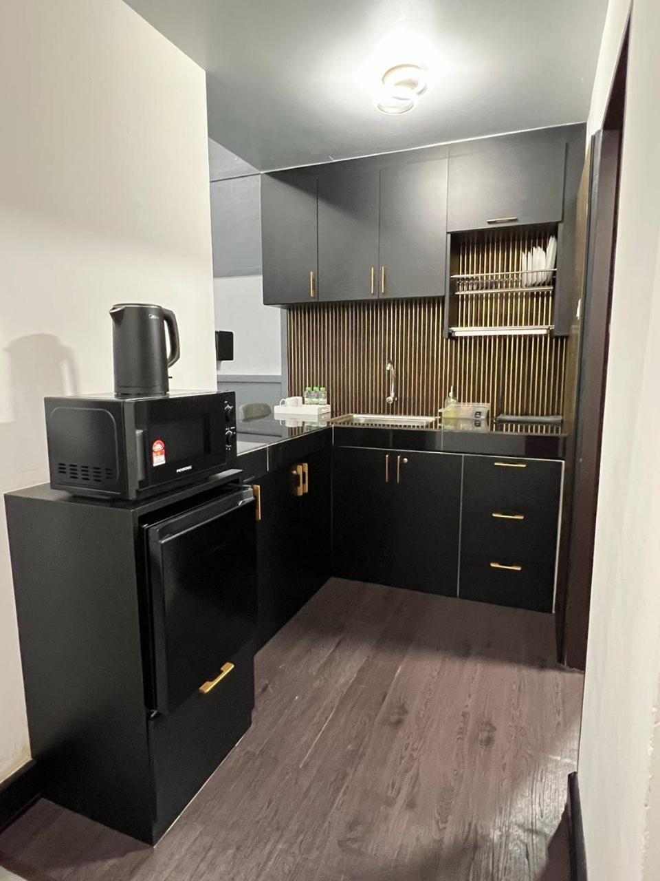Samsara Studio Apartment At Kompleks Mutiara Gm Гуа-Мусанг Экстерьер фото
